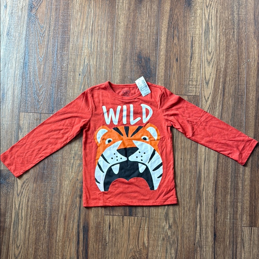The Children's Place Red Long Sleeve Tee with Graphic Design